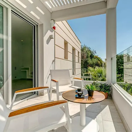 White Pearl Premium Corfu Vilă