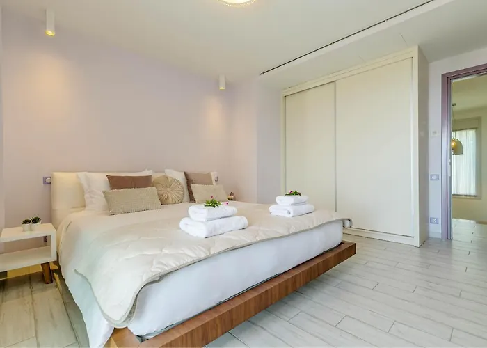 White Pearl Premium Corfu Evropouloi