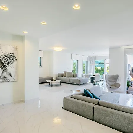 White Pearl Premium Corfu Βίλα Evropouloi