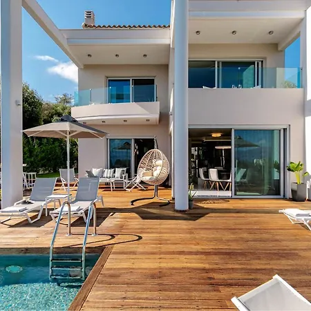 White Pearl Premium Corfu Villa *