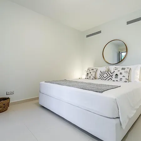 White Pearl Premium Corfu Evropouloi