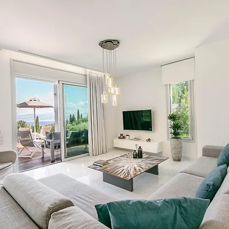 White Pearl Premium Corfu Βίλα